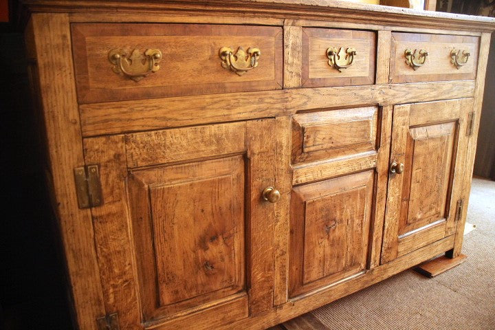 オーク　カップボード