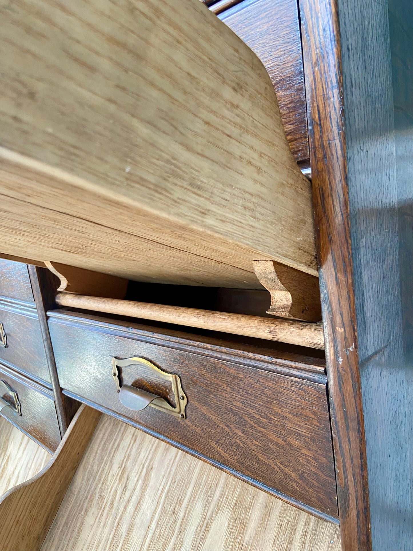 ドロワーキャビネット