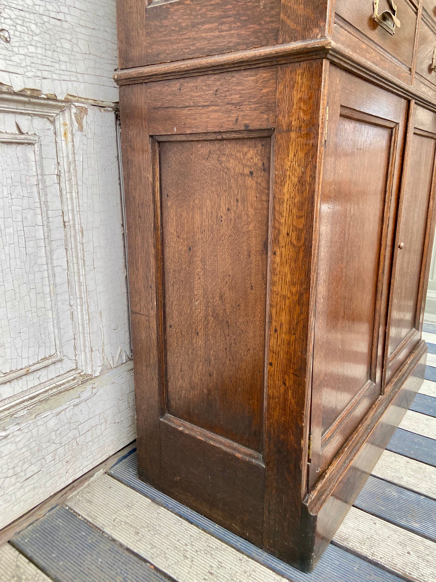 ドロワーキャビネット