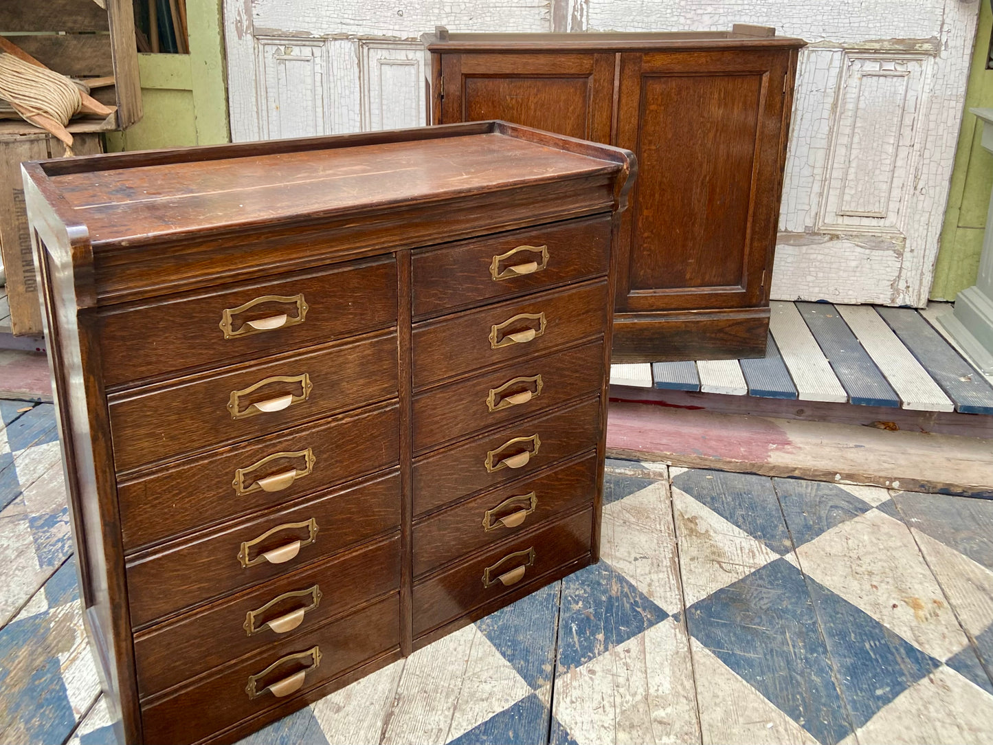 ドロワーキャビネット