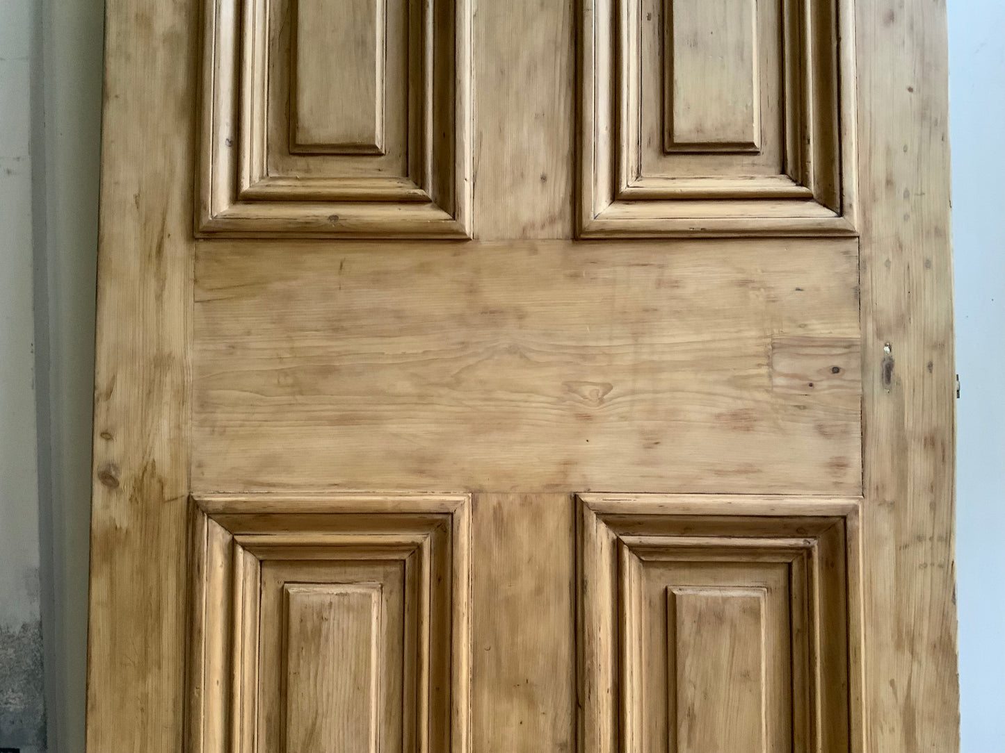 オールドパインドア