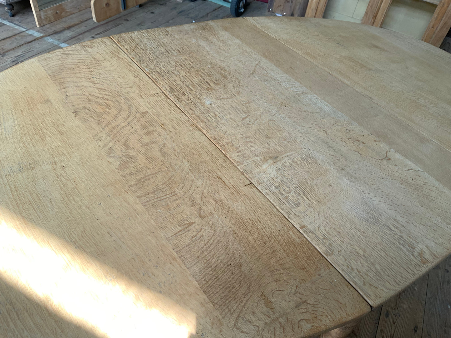 ゲートレッグテーブル