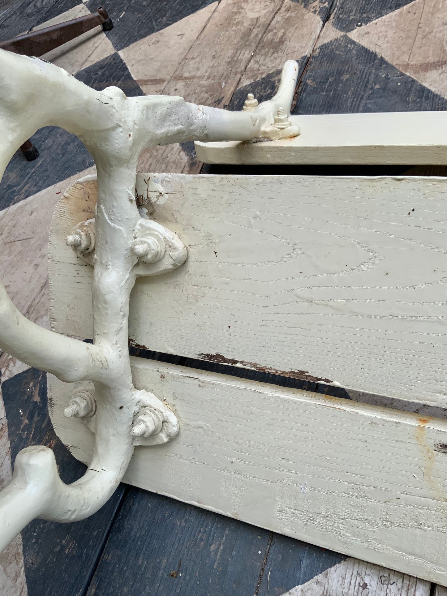 ビクトリアン アイアンベンチ