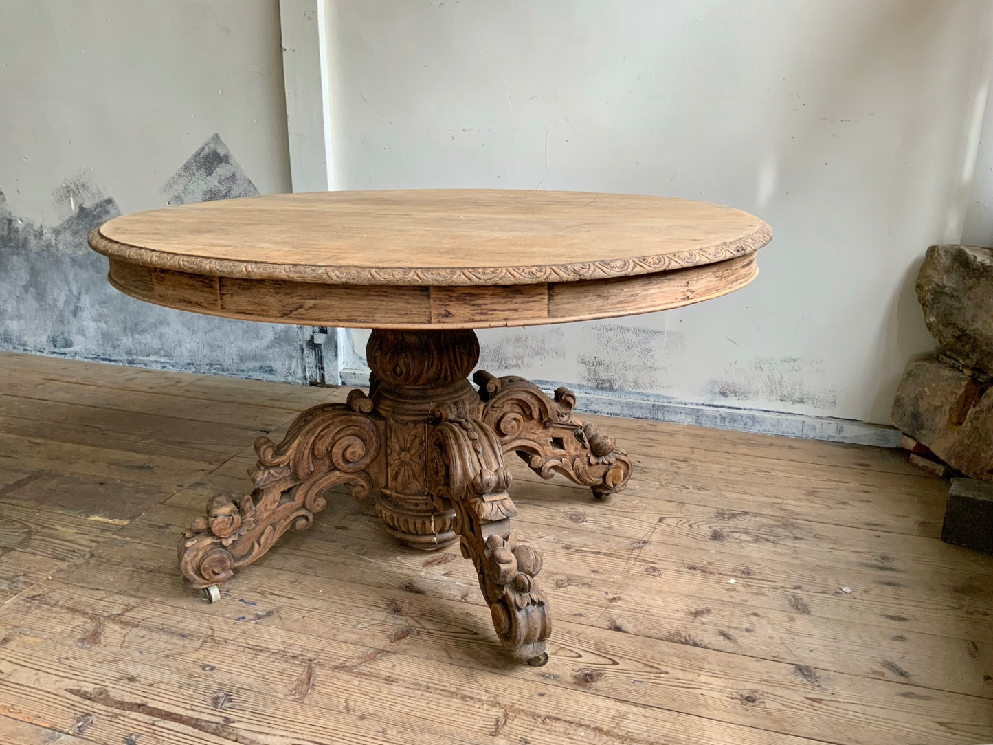 オーバルテーブル