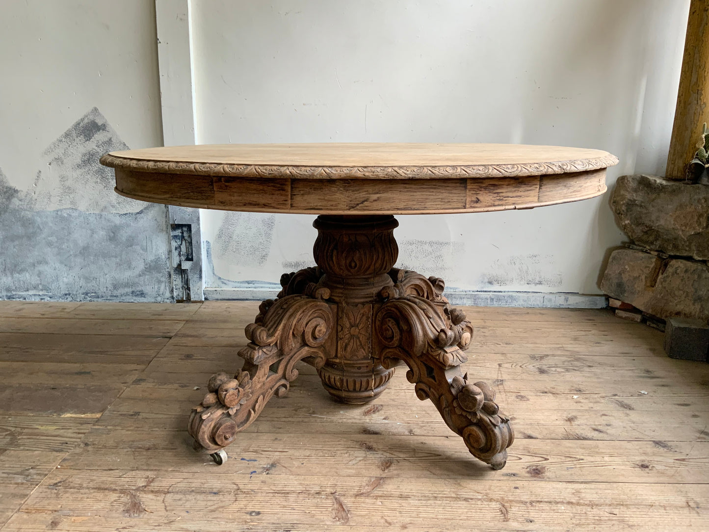 オーバルテーブル