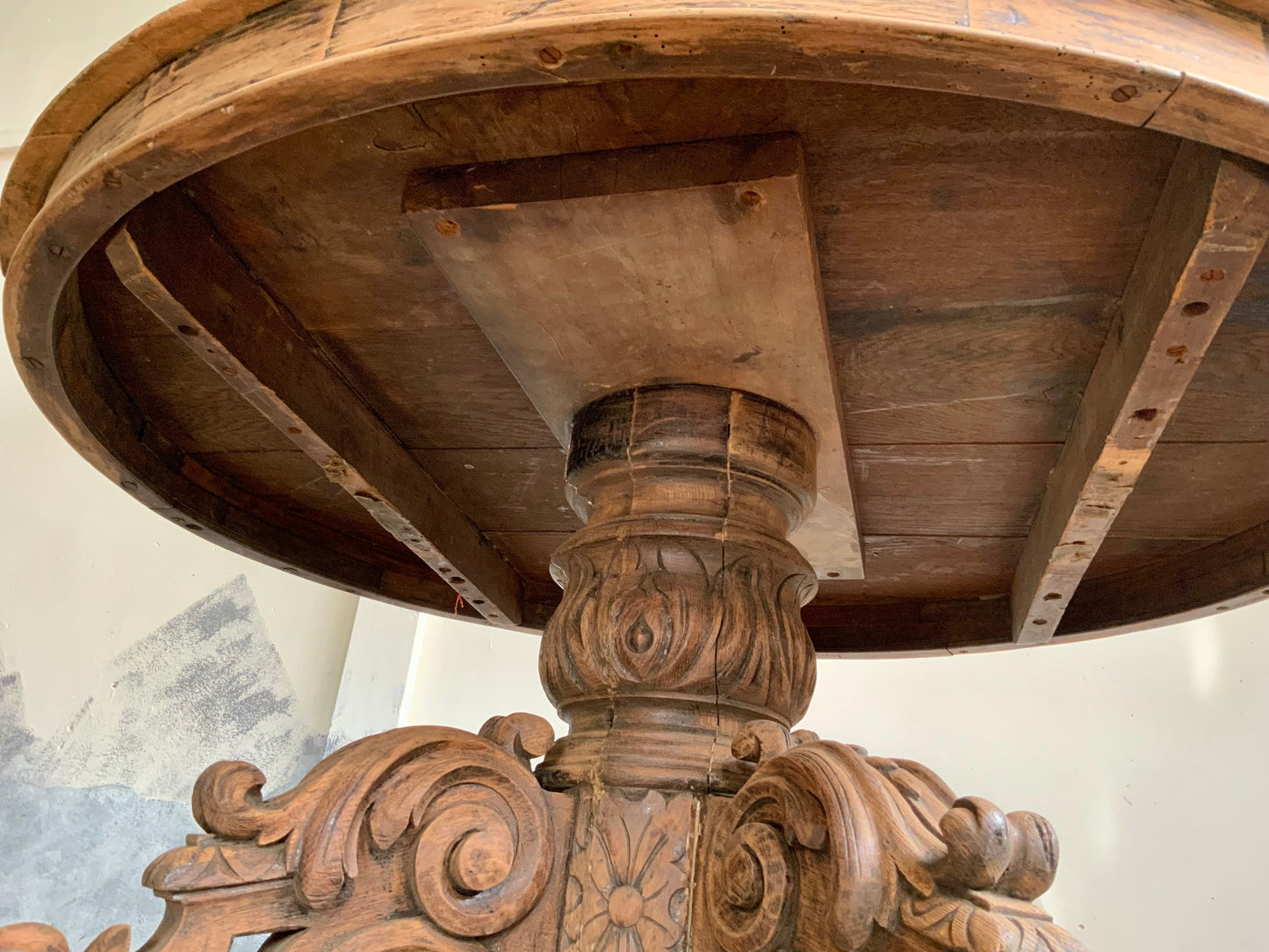 オーバルテーブル