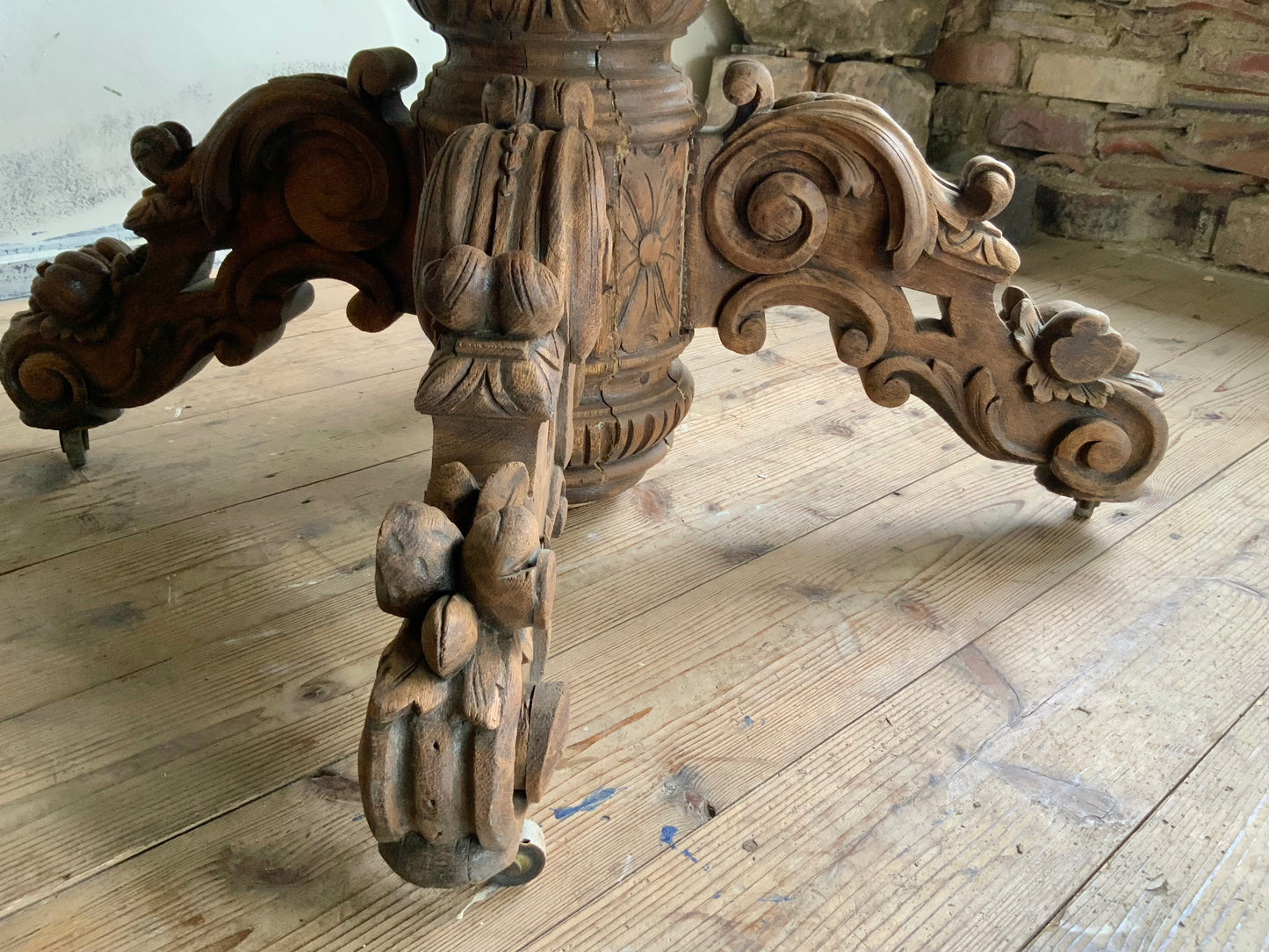 オーバルテーブル