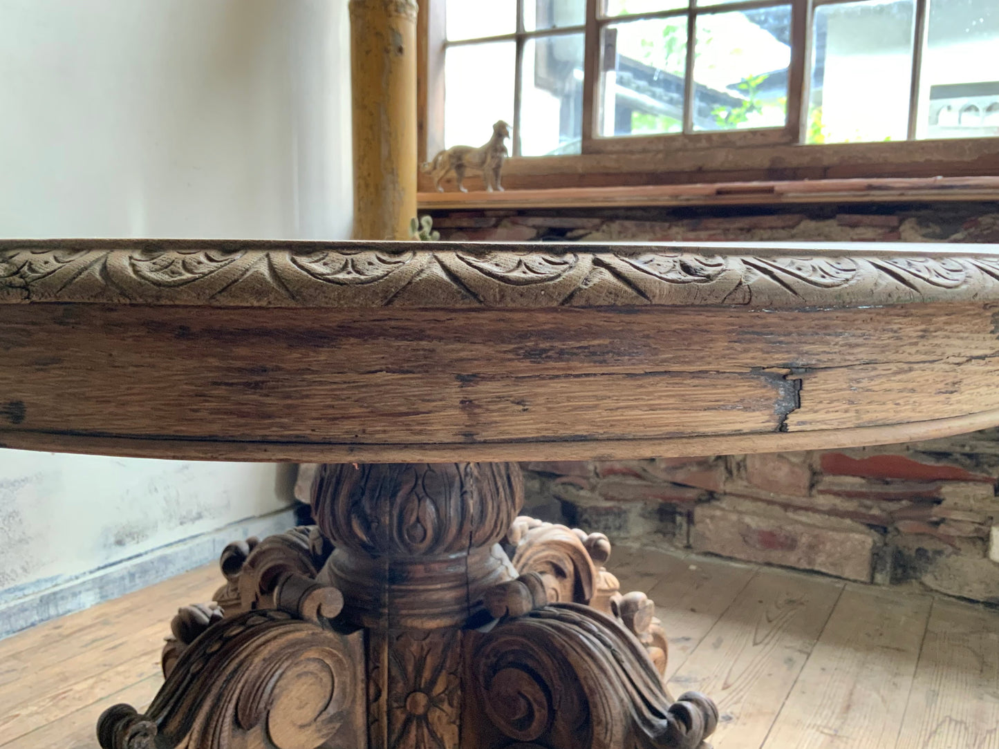 オーバルテーブル