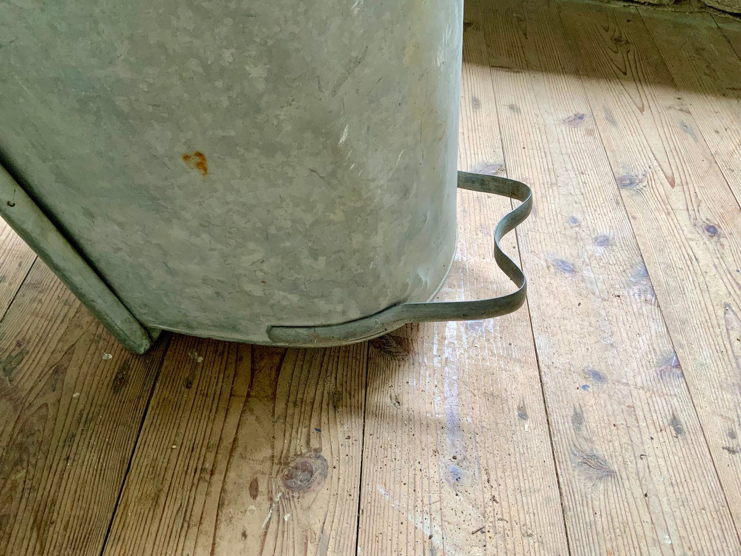 Bigバスタブ　ブリキ