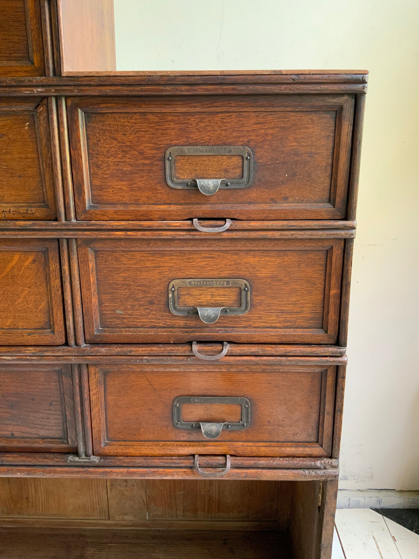 ファイリングキャビネット   by stolzenberg