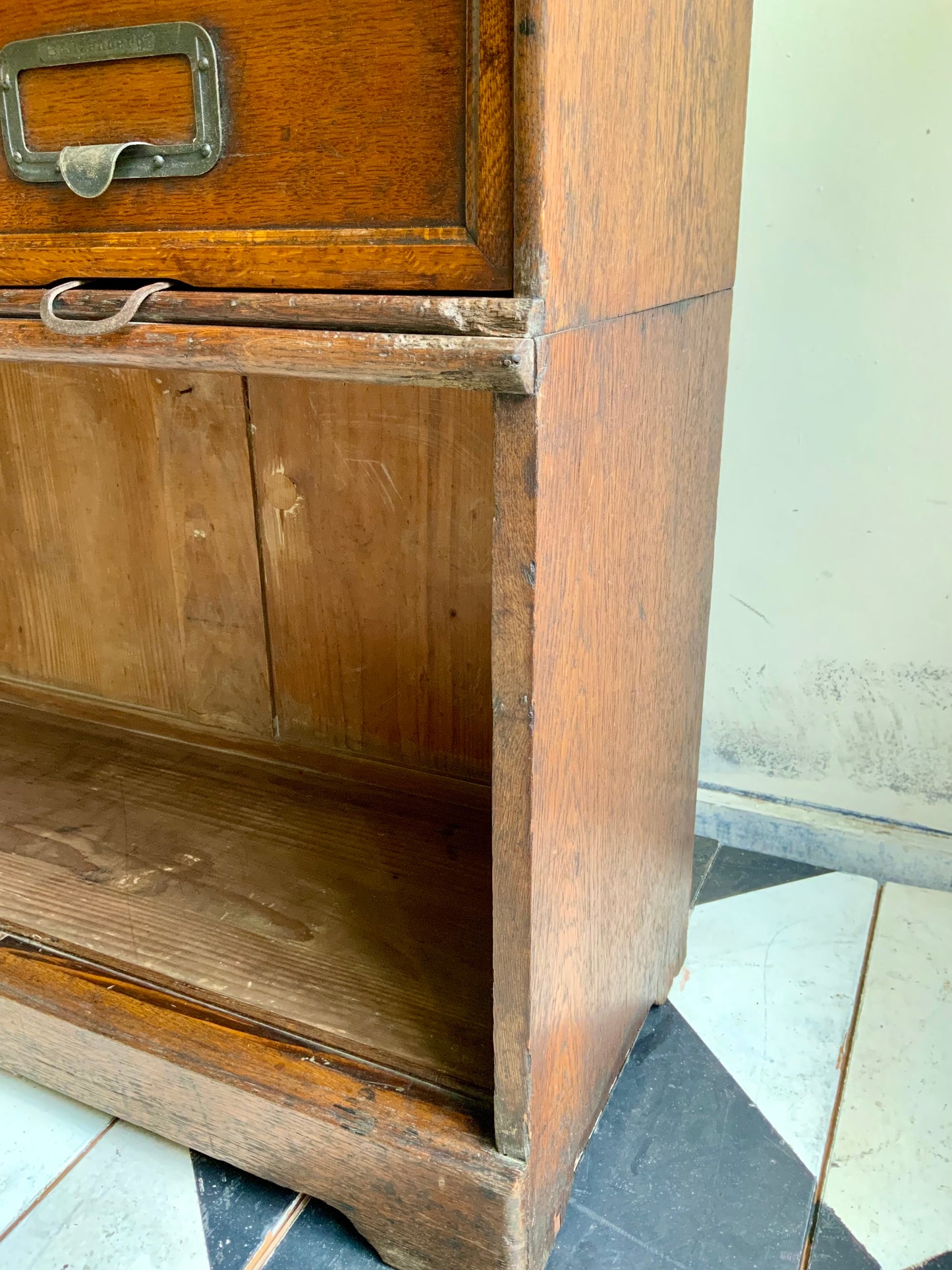 ファイリングキャビネット   by stolzenberg